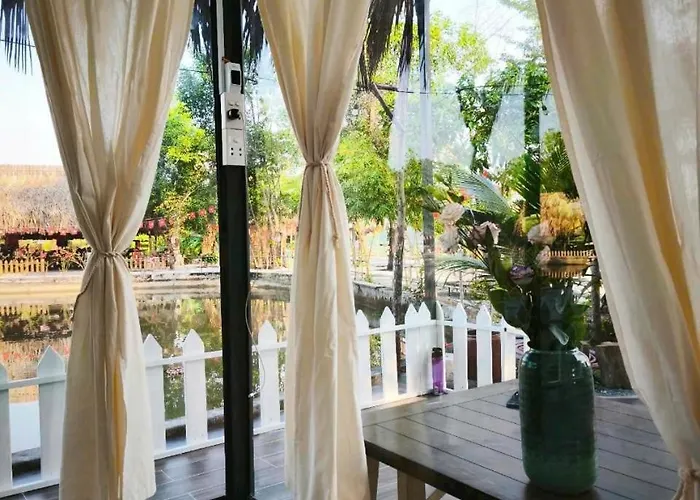 Homestay Me Khang 2 - Room Lake View